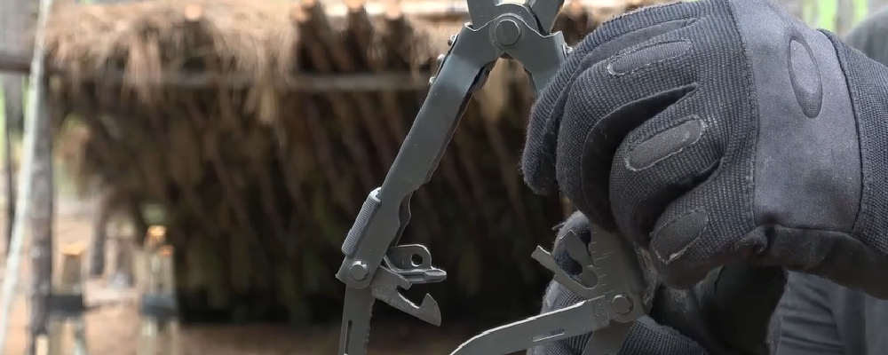 Special Forces Tools, Kits, & Bags