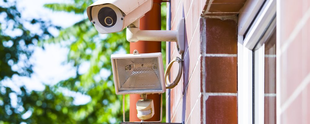 The Weekly Drop: Choosing the Right Home Security System