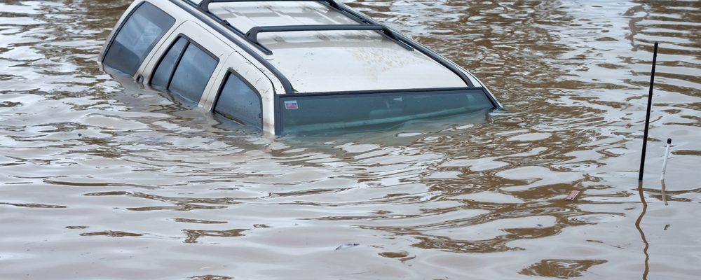 How to Survive a Swiftly Sinking Vehicle